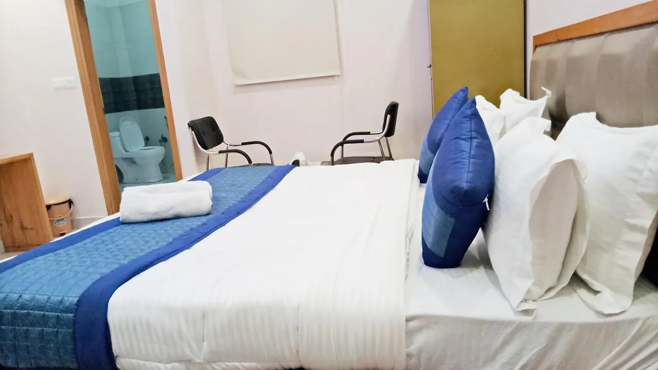 Airport Hotel Mahal New Delhi 3*,  India